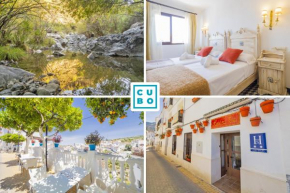 Cubo's Hostal La Plaza Room 302 with Breakfast, Tolox